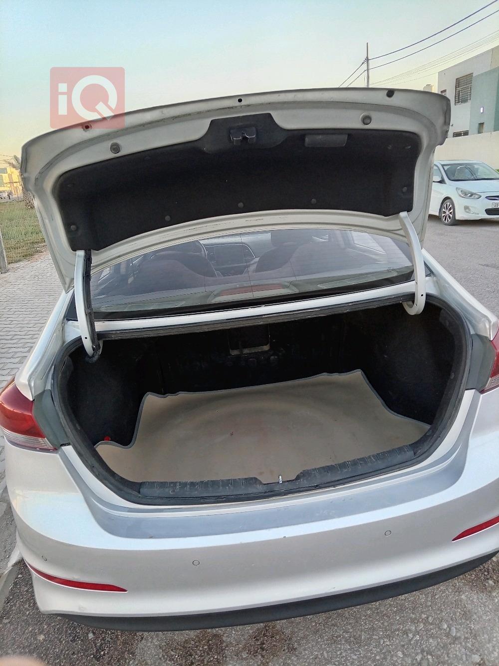 هيونداي النترا